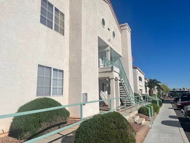 MLS: 2382199 Condo For Sale