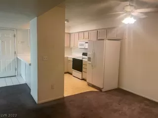 Photo #4: 2382199 Listing