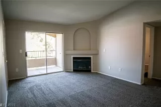 Photo #4: 2382223 Listing