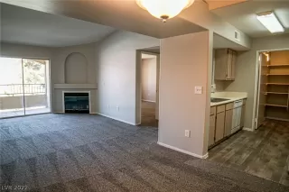 Photo #5: 2382223 Listing