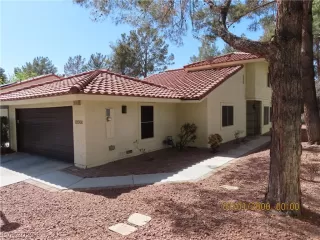 Photo #2: 2382275 Listing 