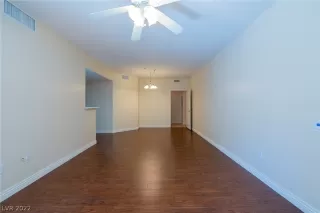 Photo #4: 2382315 Listing