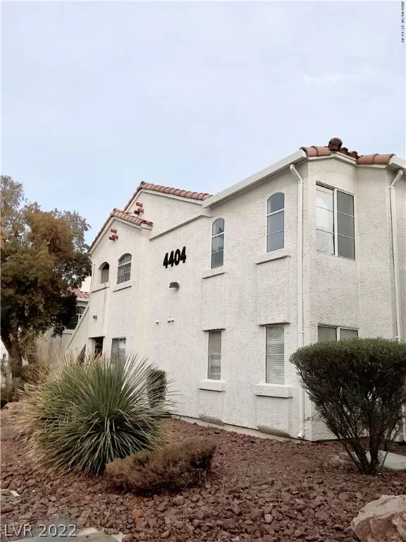 MLS: 2382341 Condo For Sale