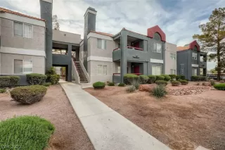 Photo #2: 2382352 Listing 