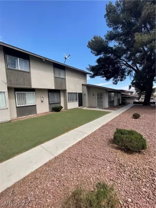 Photo #1: 2382354 Listing 