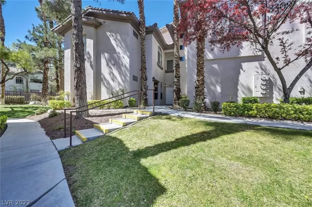 MLS: 2382363 Condo For Sale