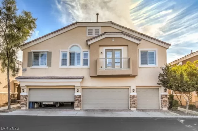 MLS: 2382374 Condo For Sale