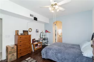 Photo #4: 2382383 Listing