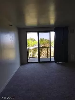 Photo #3: 2382389 Listing 