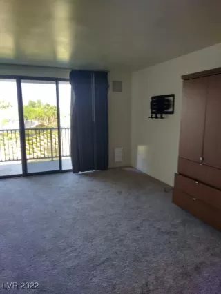 Photo #4: 2382389 Listing 