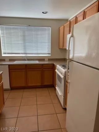Photo #1: 2382392 Listing 