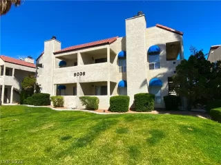 Photo #1: 2382394 Listing