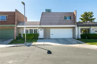 Photo #1: 2382395 Listing