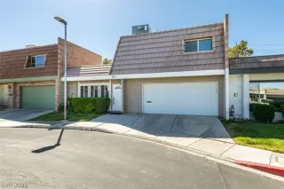 Photo #2: 2382395 Listing