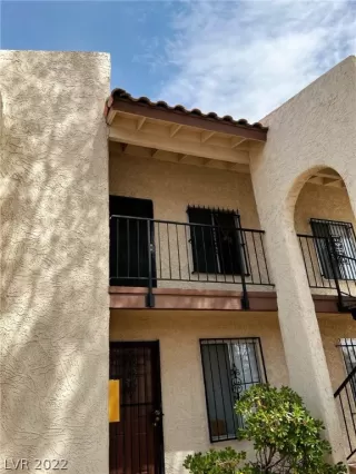 Photo #1: 2382424 Listing 