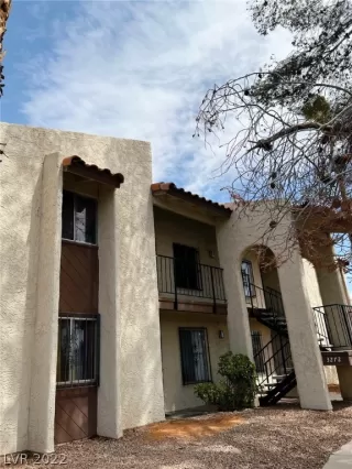 Photo #2: 2382424 Listing 