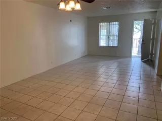 Photo #3: 2382424 Listing 