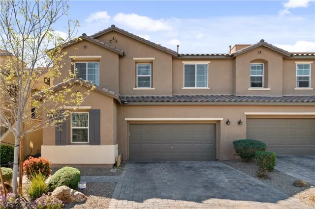 MLS: 2382437 Condo For Sale