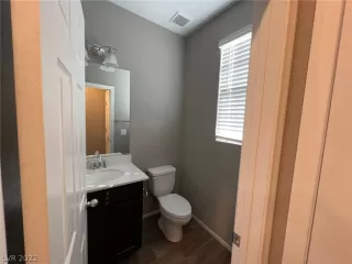 Photo #5: 2382484 Listing 