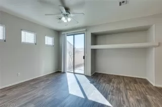 Photo #4: 2382497 Listing