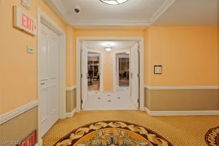 Photo #4: 2382506 Listing