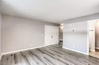 Photo #3: 2382512 Listing