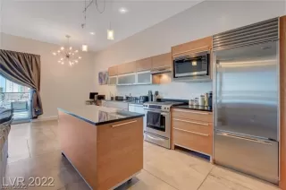 Photo #2: 2382534 Listing 