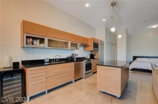 Photo #3: 2382534 Listing 