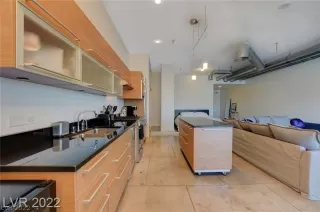 Photo #4: 2382534 Listing 