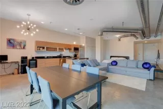 Photo #6: 2382534 Listing 