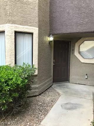 Photo #5: 2382564 Listing 