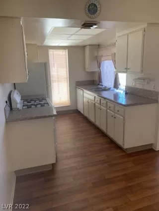 Photo #1: 2382582 Listing 