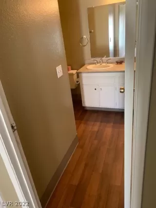 Photo #6: 2382582 Listing 