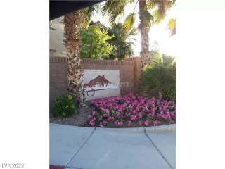 Photo #1: 2382592 Listing