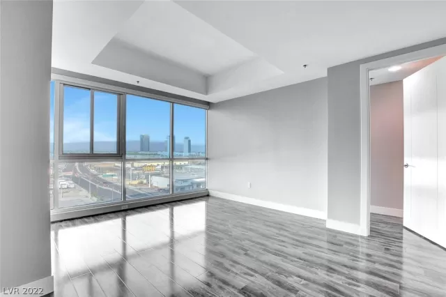 MLS: 2382604 Condo For Sale