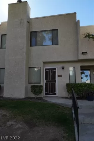 Photo #1: 2382616 Listing 