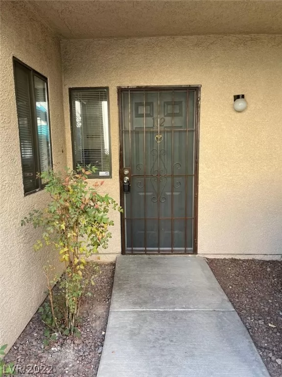 MLS: 2382617 Condo For Sale