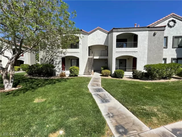 MLS: 2382626 Condo For Sale