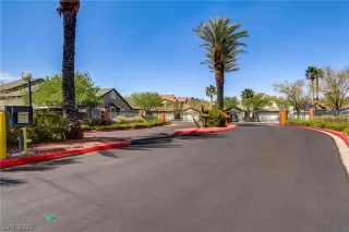 Photo #2: 2382636 Listing