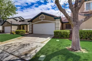 Photo #5: 2382636 Listing