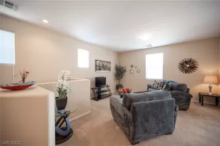 Photo #2: 2382698 Listing 