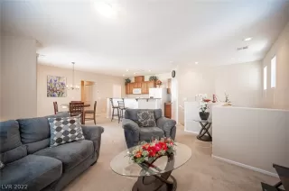 Photo #5: 2382698 Listing 