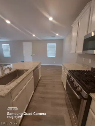 Photo #5: 2382733 Listing 