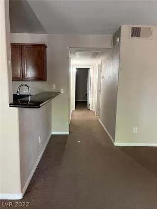 Photo #6: 2382749 Listing 