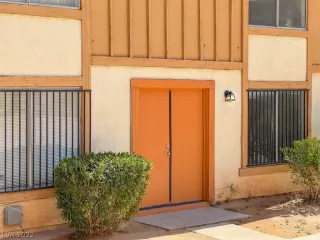 Photo #1: 2382765 Listing 