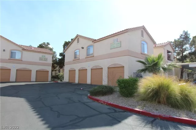 MLS: 2382775 Condo For Sale