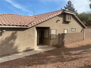 Photo #1: 2382776 Listing 