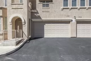 Photo #1: 2382796 Listing