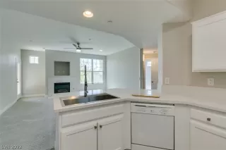 Photo #3: 2382803 Listing 