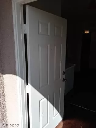 Photo #5: 2382804 Listing 